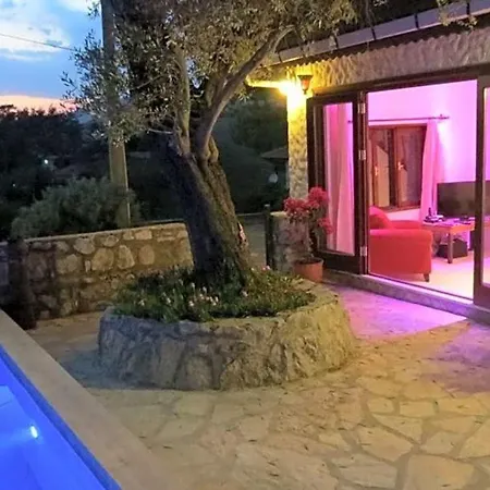 Marmaris Sleeps 6 Pool Air Con Wifi هيسارونو