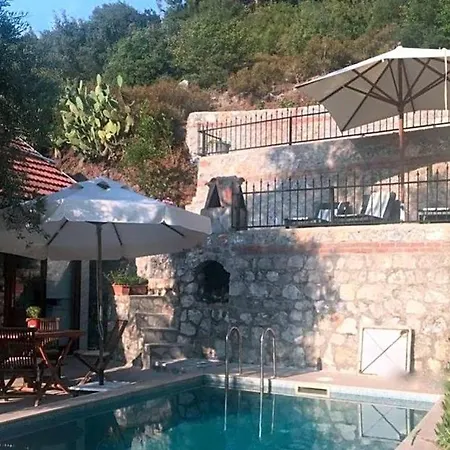 Marmaris Sleeps 6 Pool Air Con Wifi *